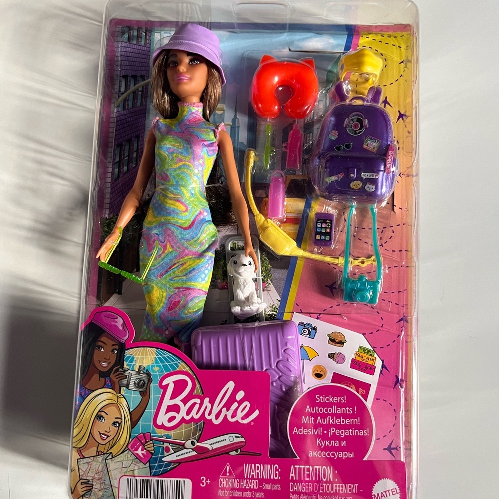 Barbie Doll and Accessories, Travel Set with Teresa Doll, Puppy 10+ Accessories
